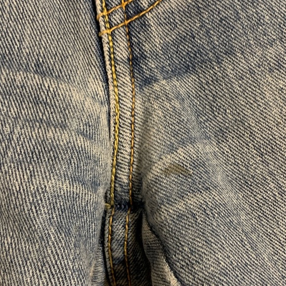 Levi's 504 slouch jean shorts - Picture 4 of 7